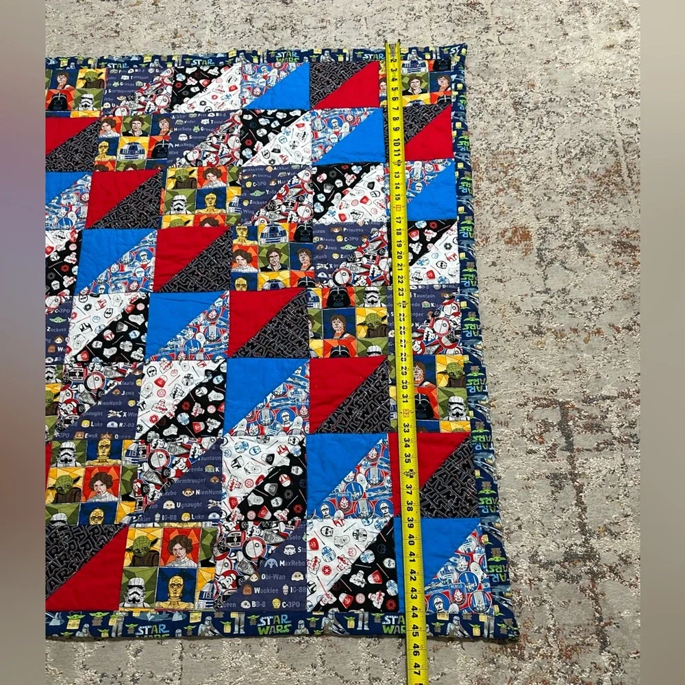 STAR WARS quilt reversible patterns size 45 x 36